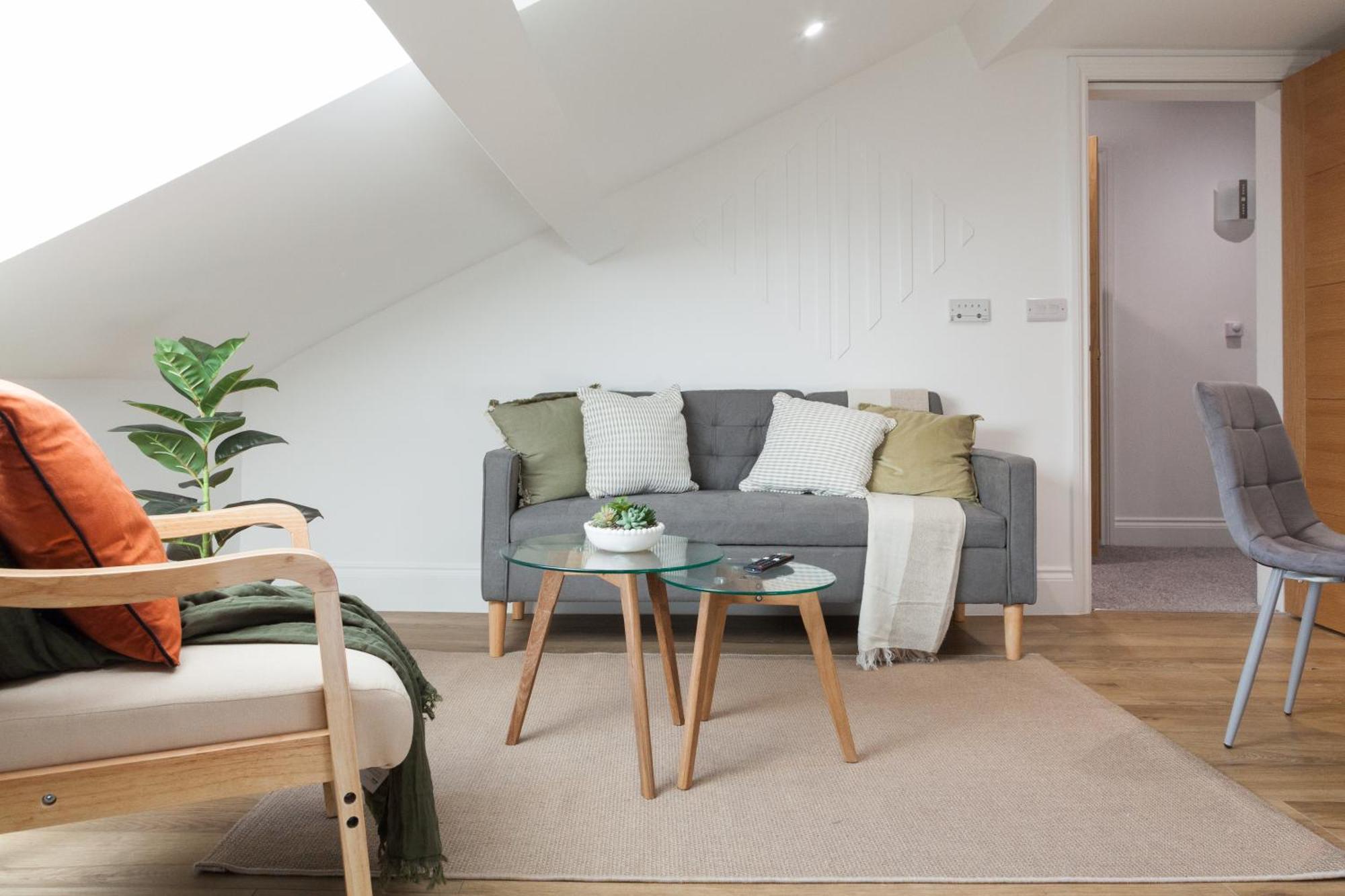 Crown View Apartment